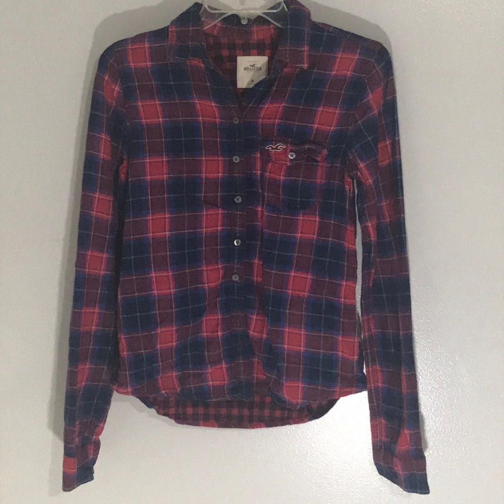 Hollister women’s plaid button down shirt